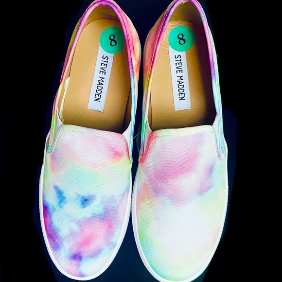 Steve Madden Toshe NWT rainbow tie-dye sneaker - Picture 6 of 16
